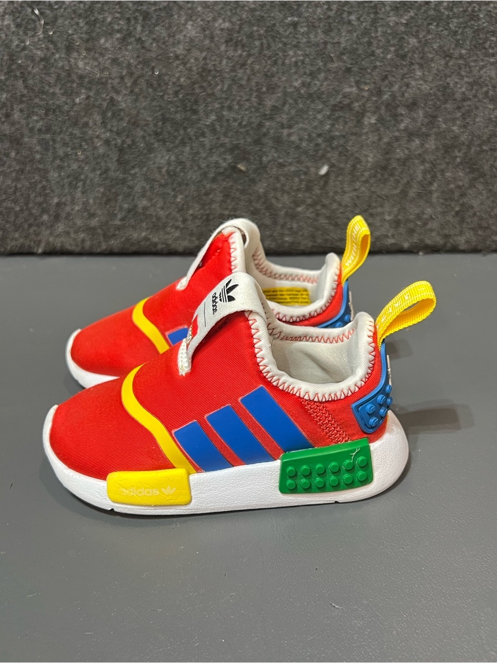 Adidas x LEGO NMD 360 I 'Pantone' Kids Sneakers Size 5K - Picture 7 of 13